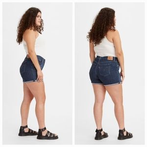 *NWOT* Levi's Women's Mid Length Shorts, Dark Wash, Size 28